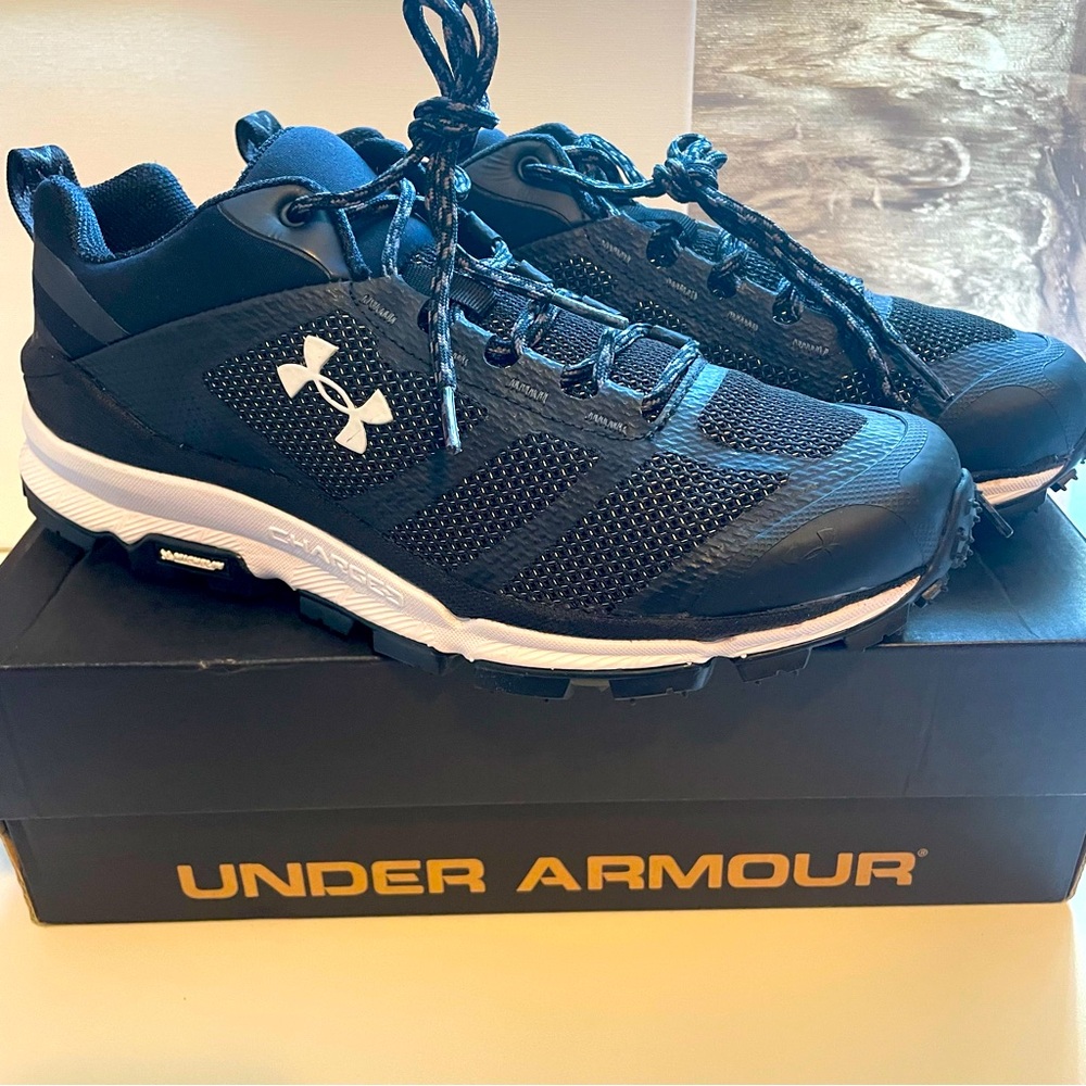 Under Armour UA Verge Low hiker Black and White Athletic Shoes with Grip pucks